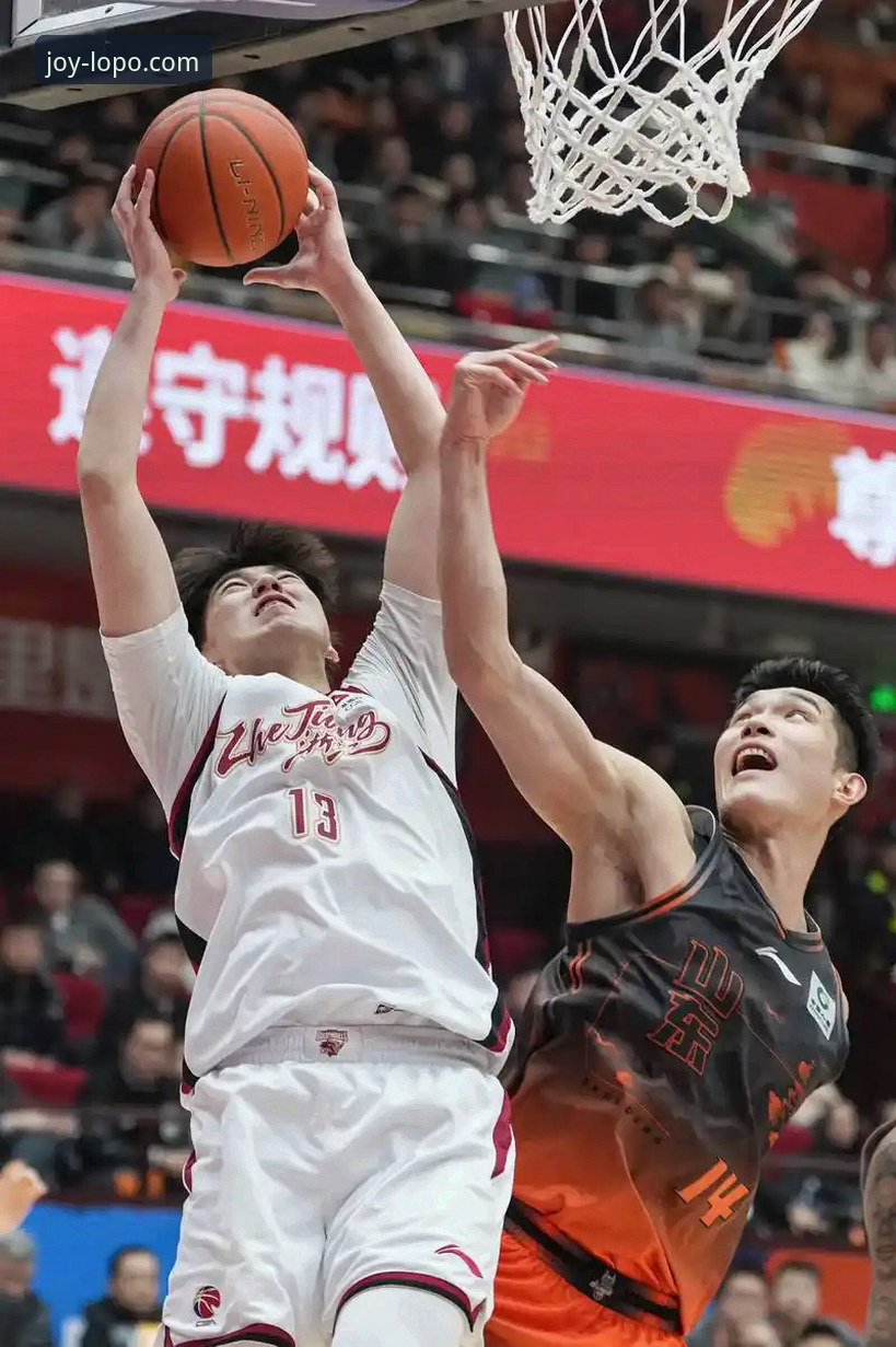 揭秘浙江绝杀宁波背后：兰道夫33分加时封神，乐宝体育平台见证CBA季后赛最燃一战